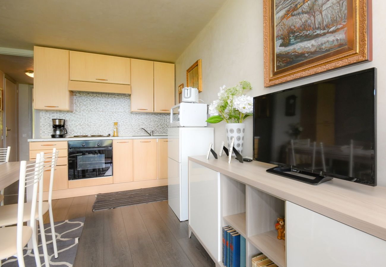 Apartament w Manerba del Garda - Sogno del Lago: appartamento fronte spiaggia