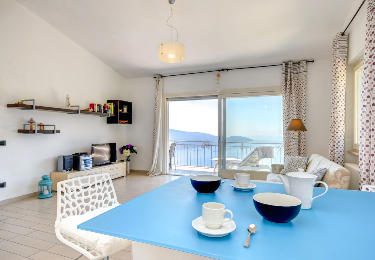 Chalet w Tignale - Da Guido con vista mozzafiato