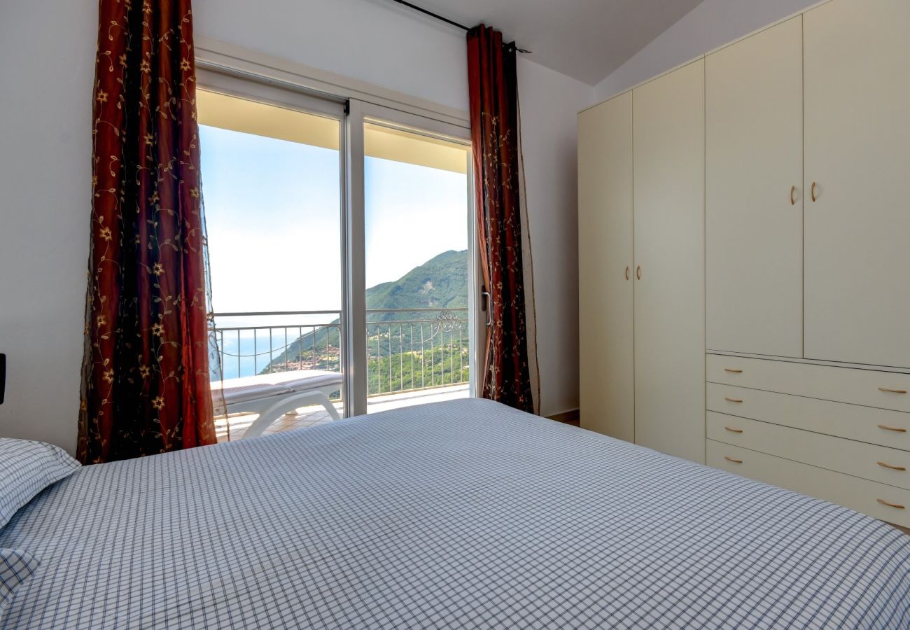 Chalet w Tignale - Da Guido con vista mozzafiato