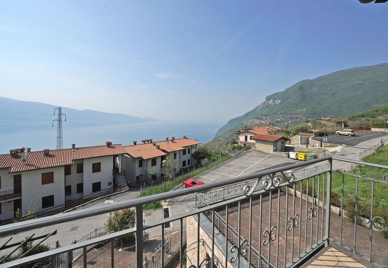 Apartament w Tignale - Infinity: spazioso appartamento con vista lago