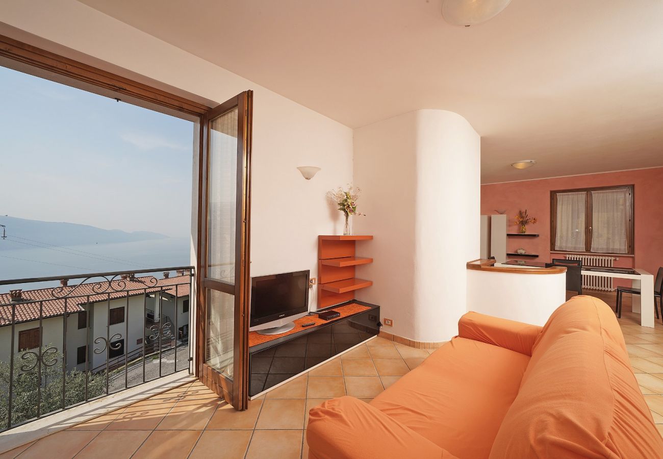 Apartament w Tignale - Infinity: spazioso appartamento con vista lago