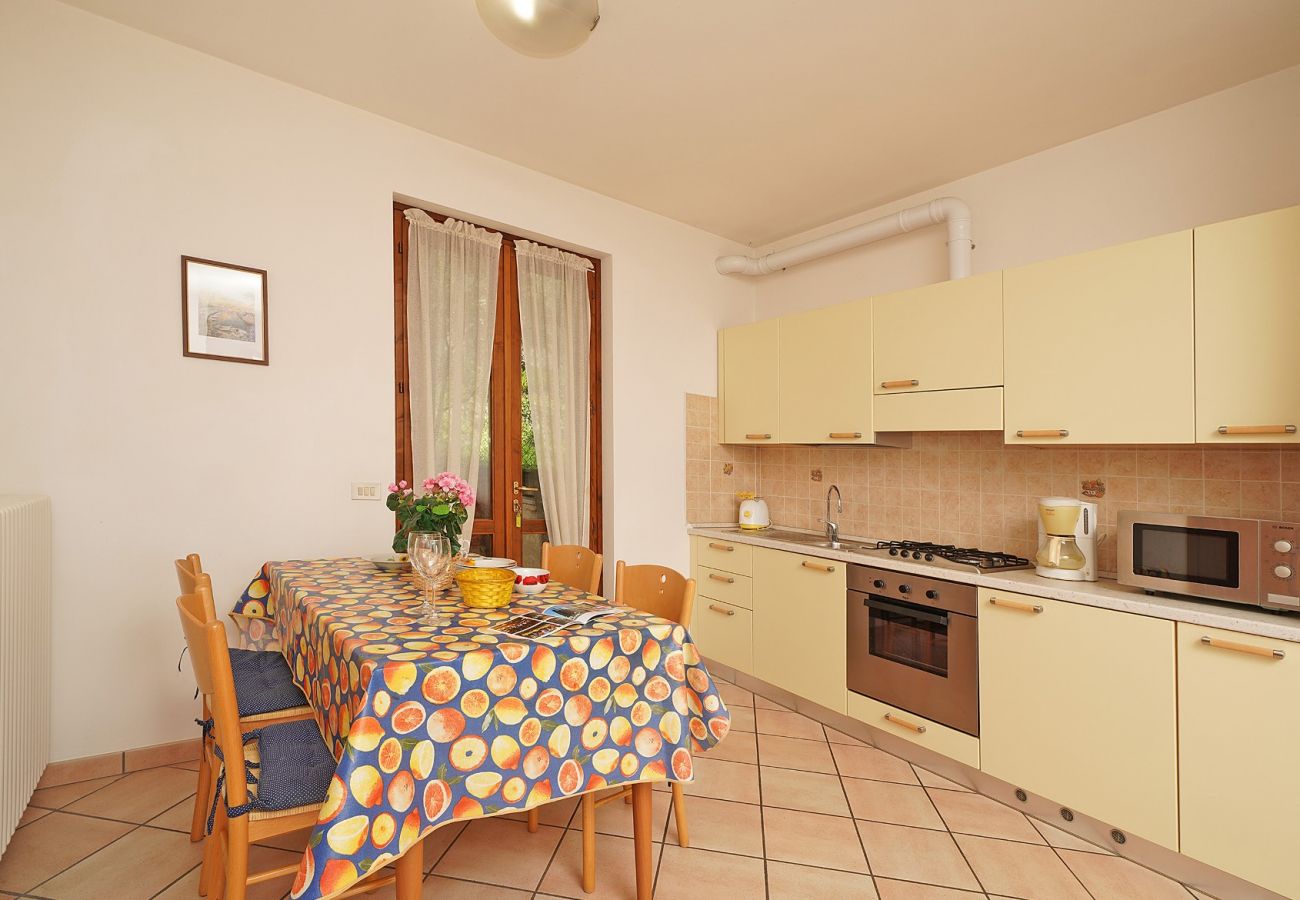 Apartament w Tignale - Luna - appartamento vista lago con due camere da letto