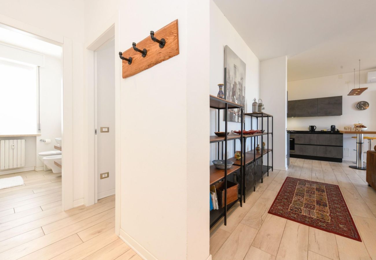 Apartament w Desenzano del Garda - Desenzanoloft La Finestra sul Lago 