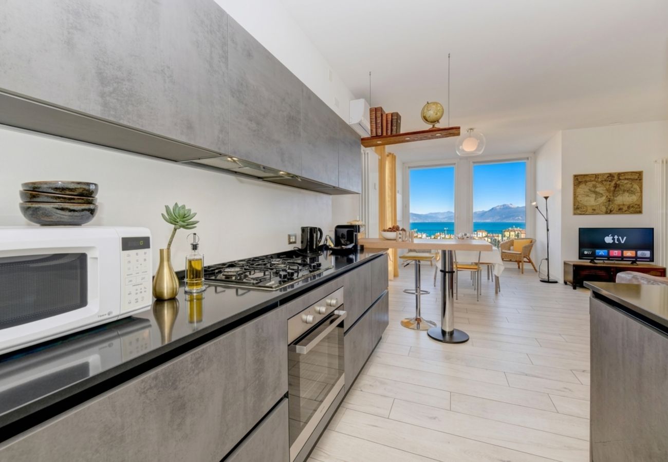 Apartament w Desenzano del Garda - Desenzanoloft La Finestra sul Lago 