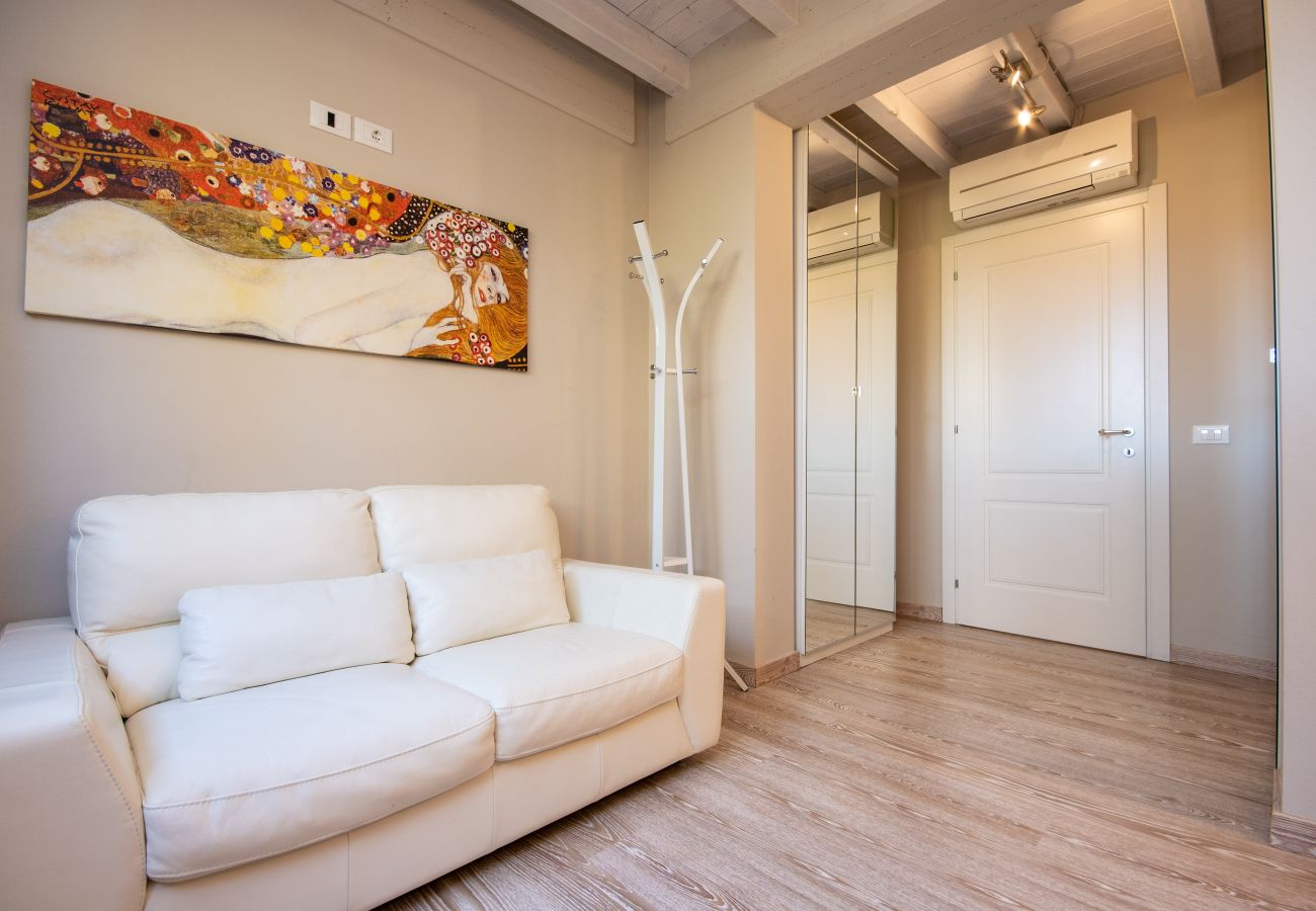 Apartament w Toscolano-Maderno - Cà Rossa -  Ibisco immersi nella natura al di sopra di Toscolano Maderno