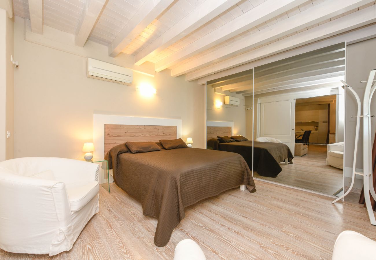 Apartament w Toscolano-Maderno - Cà Rossa -  Ibisco immersi nella natura al di sopra di Toscolano Maderno