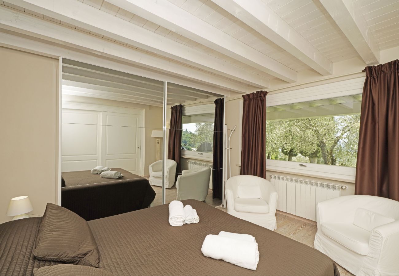 Apartament w Toscolano-Maderno - Cà Rossa -  Ibisco immersi nella natura al di sopra di Toscolano Maderno