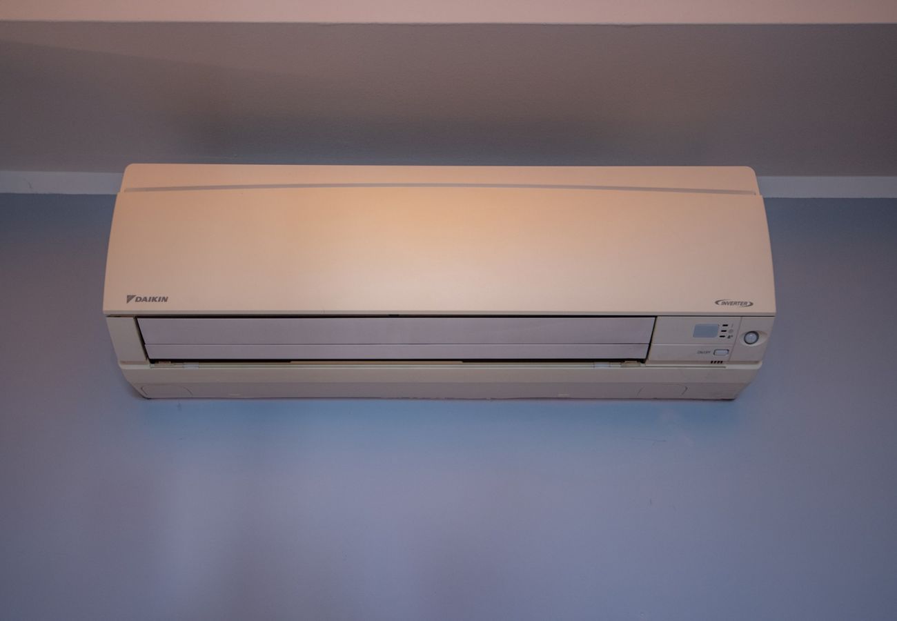 Apartament w Manerba del Garda - Fedra: con balcone vista lago, in residence con piscina a due passi dal lago