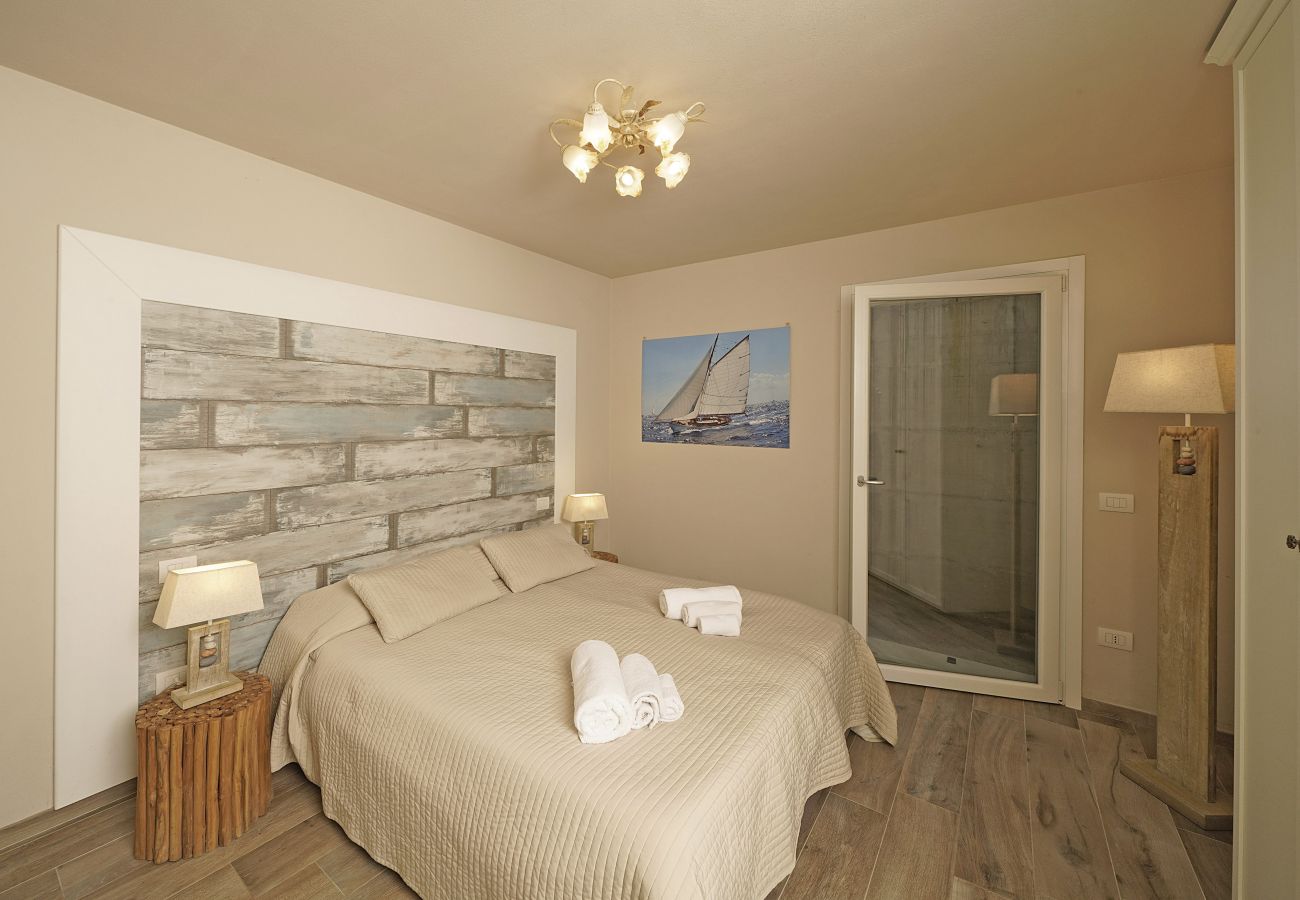 Apartament w Toscolano-Maderno - Cà Bianca sotto: immersi nella natura con vista lago e jacuzzi