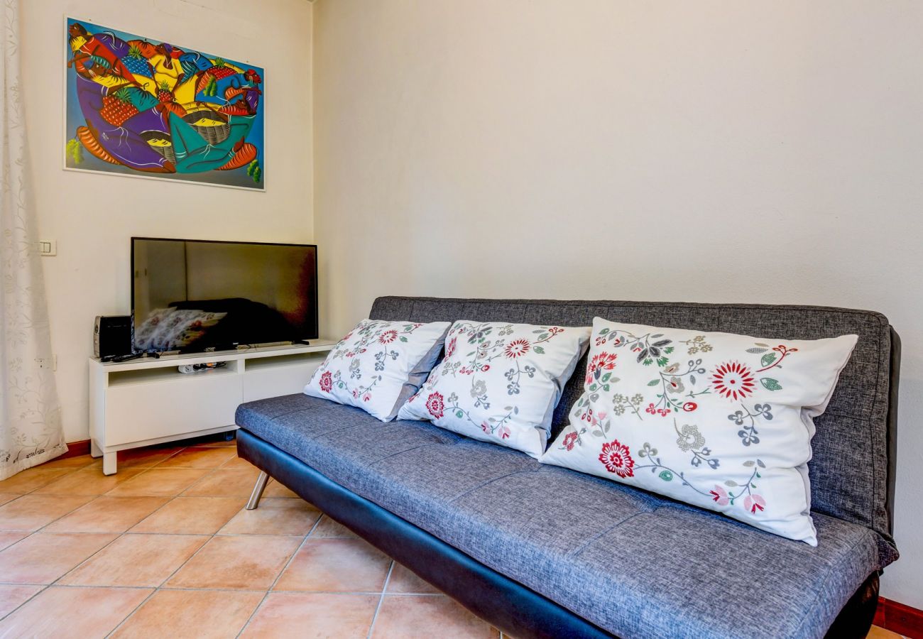 Townhouse w Manerba del Garda - Casa Delisa: in residence curato con piscina e non lontano dal lago