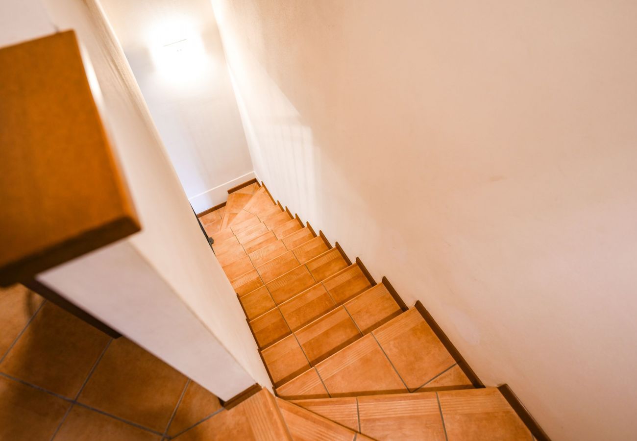 Townhouse w Manerba del Garda - Casa Delisa: in residence curato con piscina e non lontano dal lago