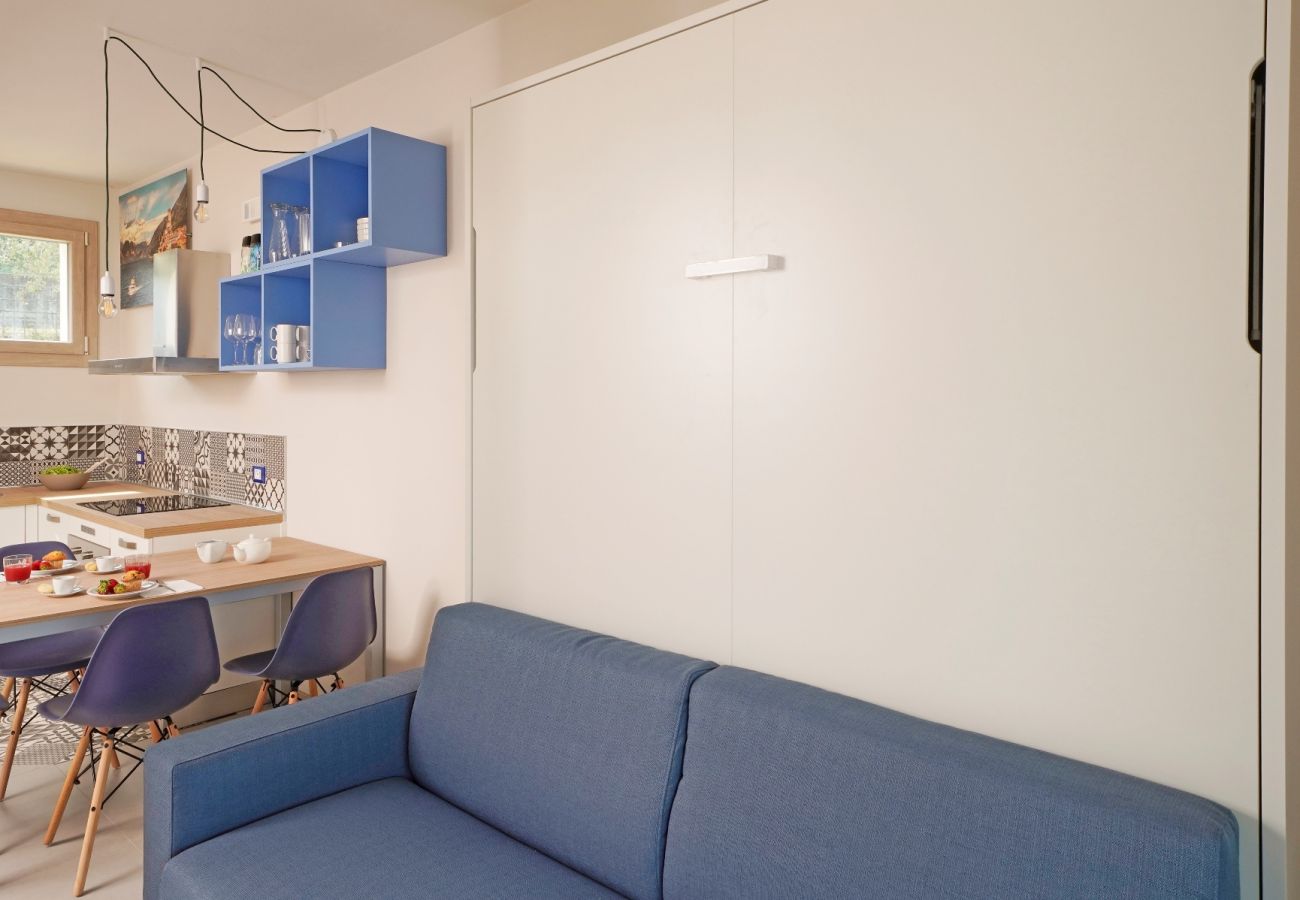 Studio w Manerba del Garda - Gardaliva 3: in piccolo residence nuovo con piscina e vicino alla spiaggia