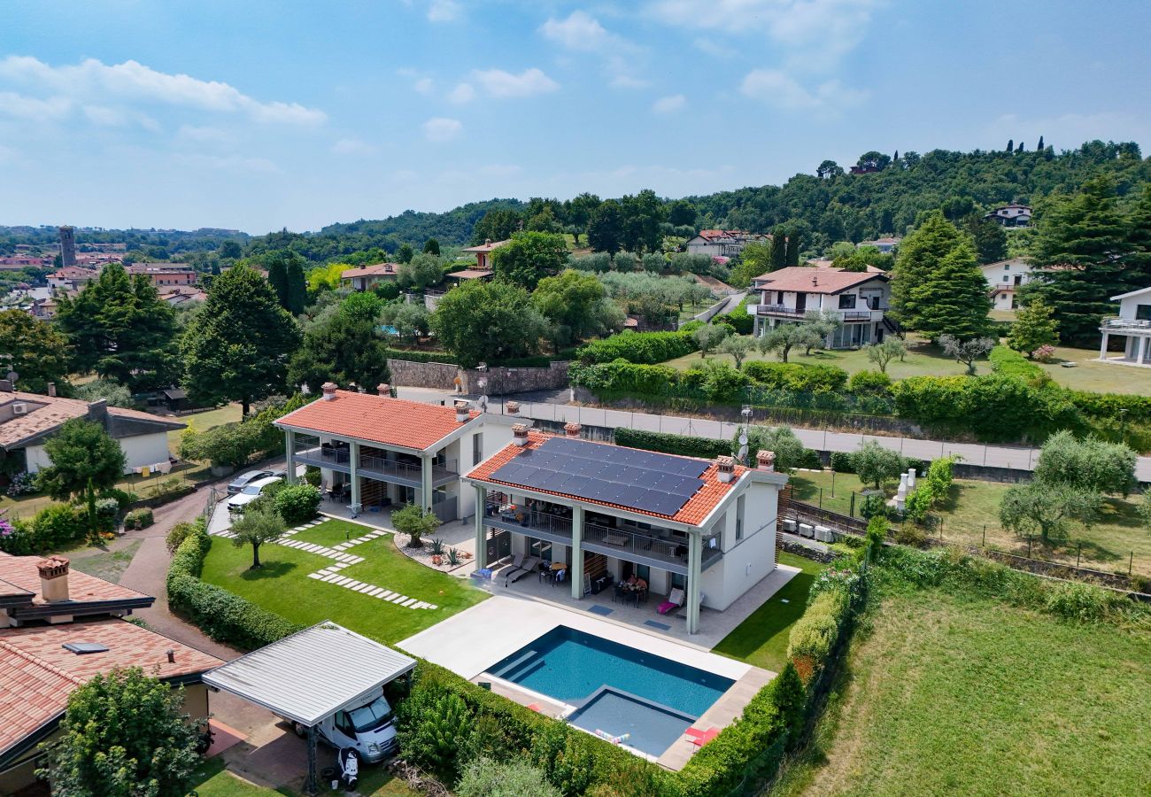 Studio w Manerba del Garda - Gardaliva 3: in piccolo residence nuovo con piscina e vicino alla spiaggia