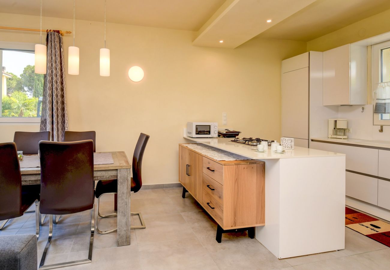 Willa w Manerba del Garda - villa sole, con piscina privata a due passi dalla spiaggia