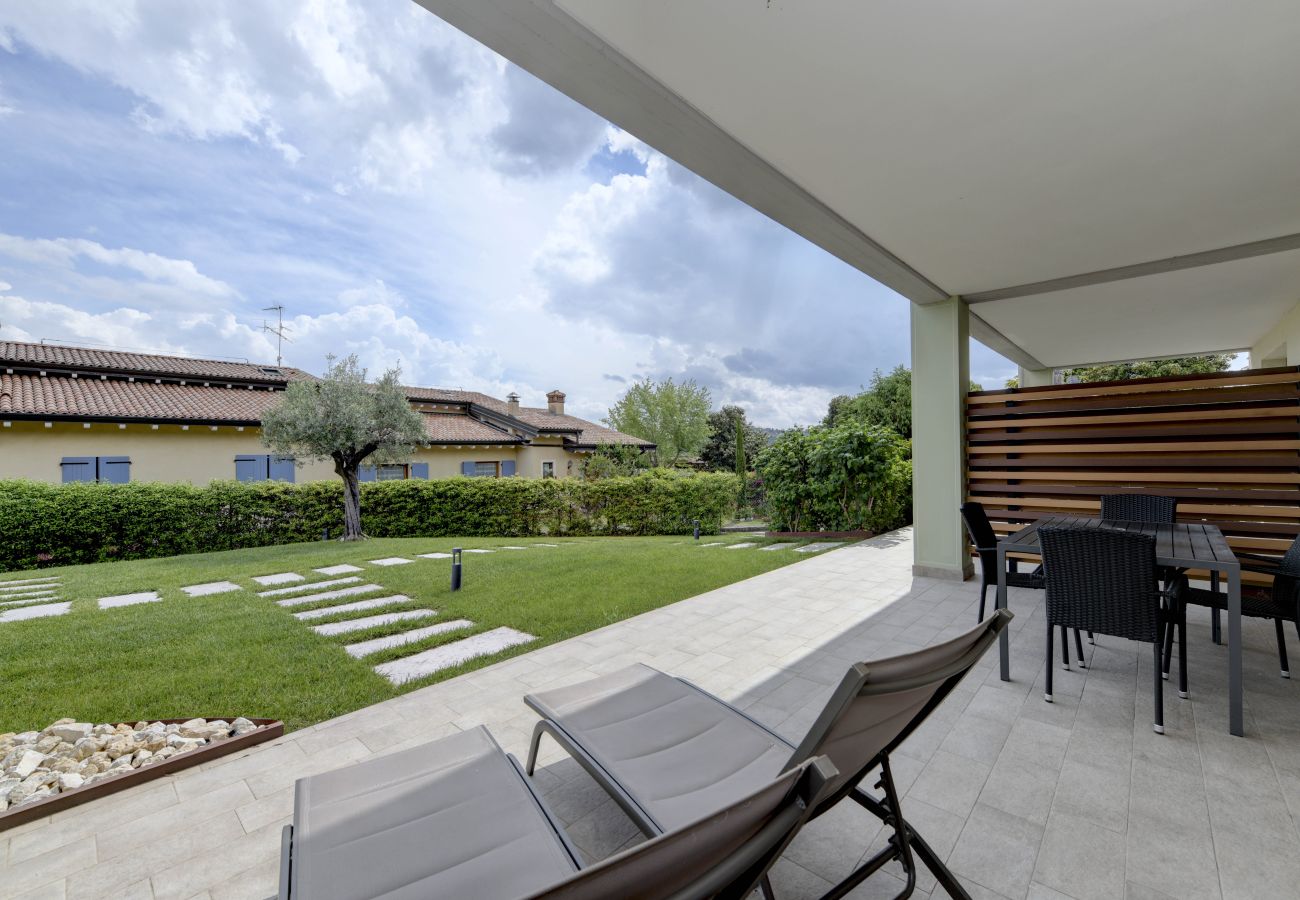 Townhouse w Manerba del Garda - Gardaliva2: con vista lago in residence con piscina vicino al lago