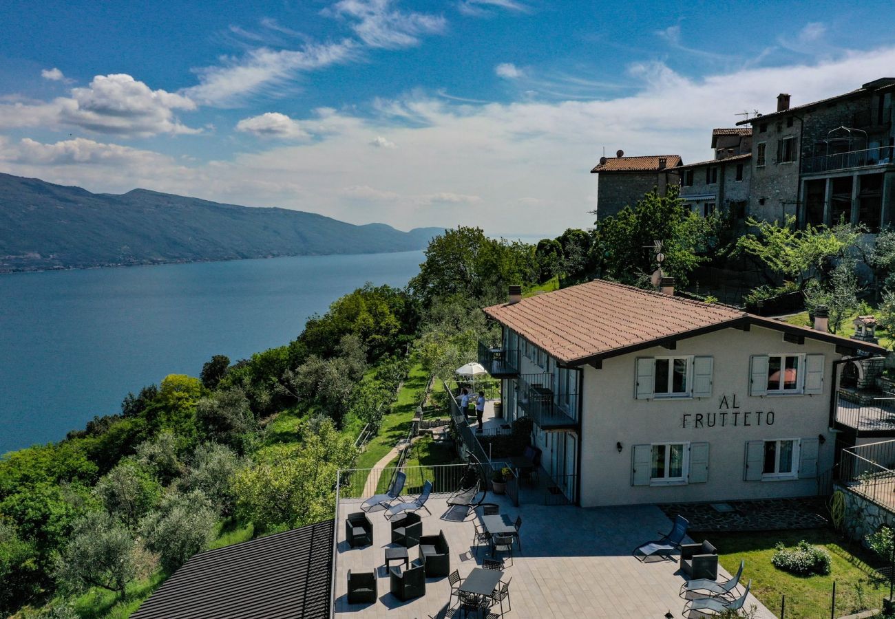 Apartament w Tignale - Albicocca: vista lago, natura e relax