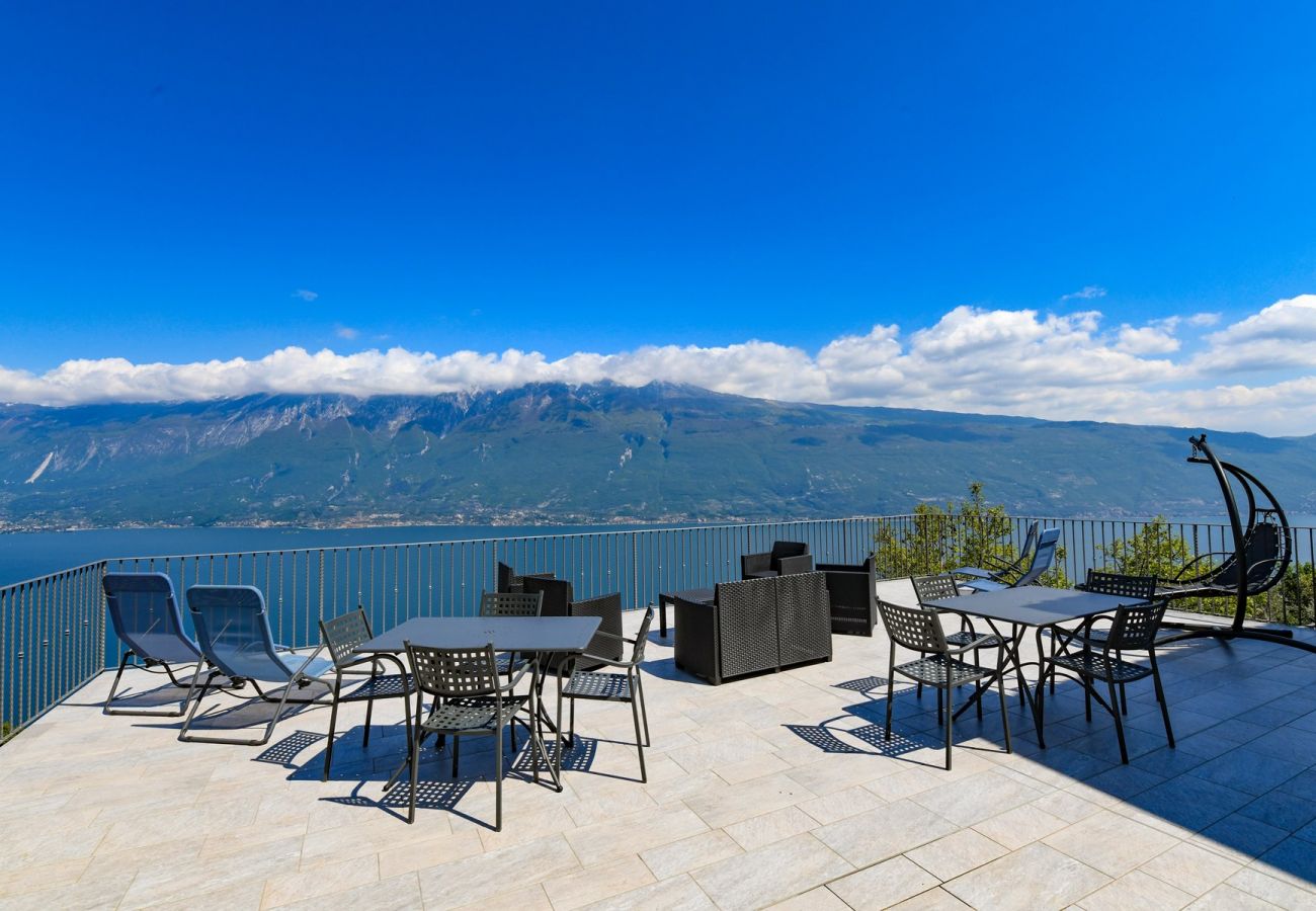 Apartament w Tignale - Albicocca: vista lago, natura e relax