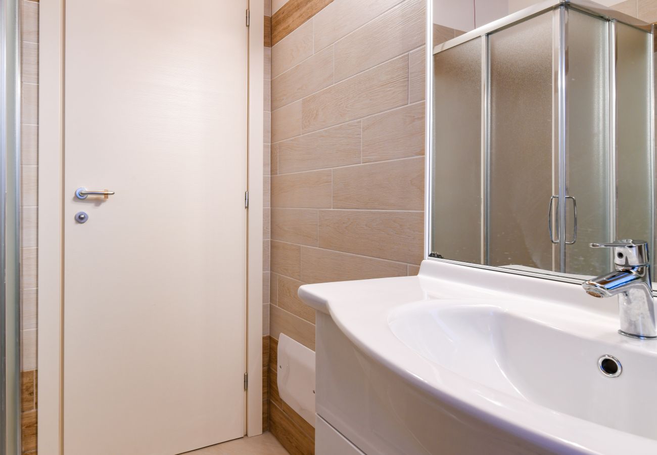 Apartament w Tignale - Albicocca: vista lago, natura e relax