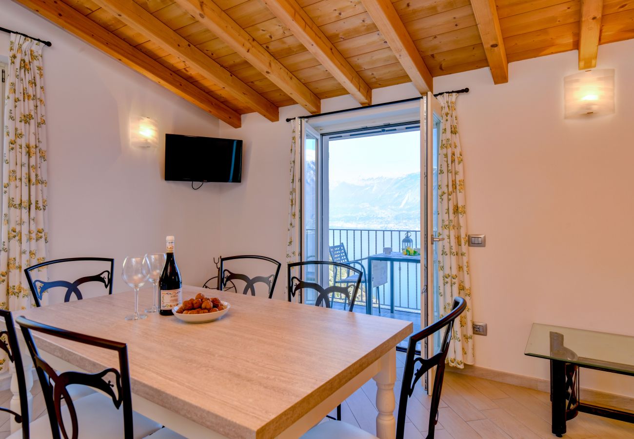 Apartament w Tignale - Albicocca: vista lago, natura e relax