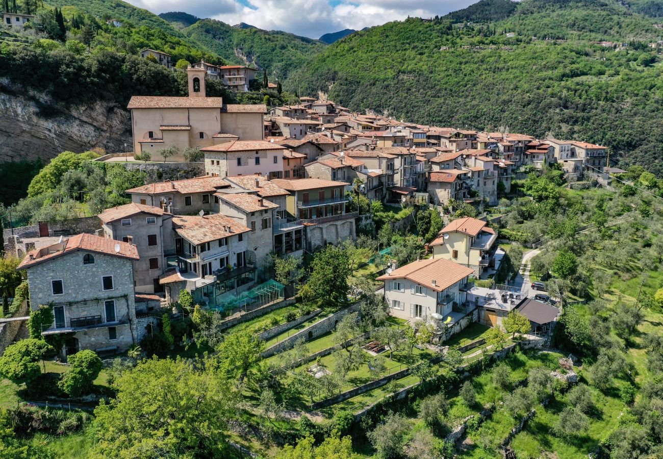 Apartament w Tignale - Albicocca: vista lago, natura e relax