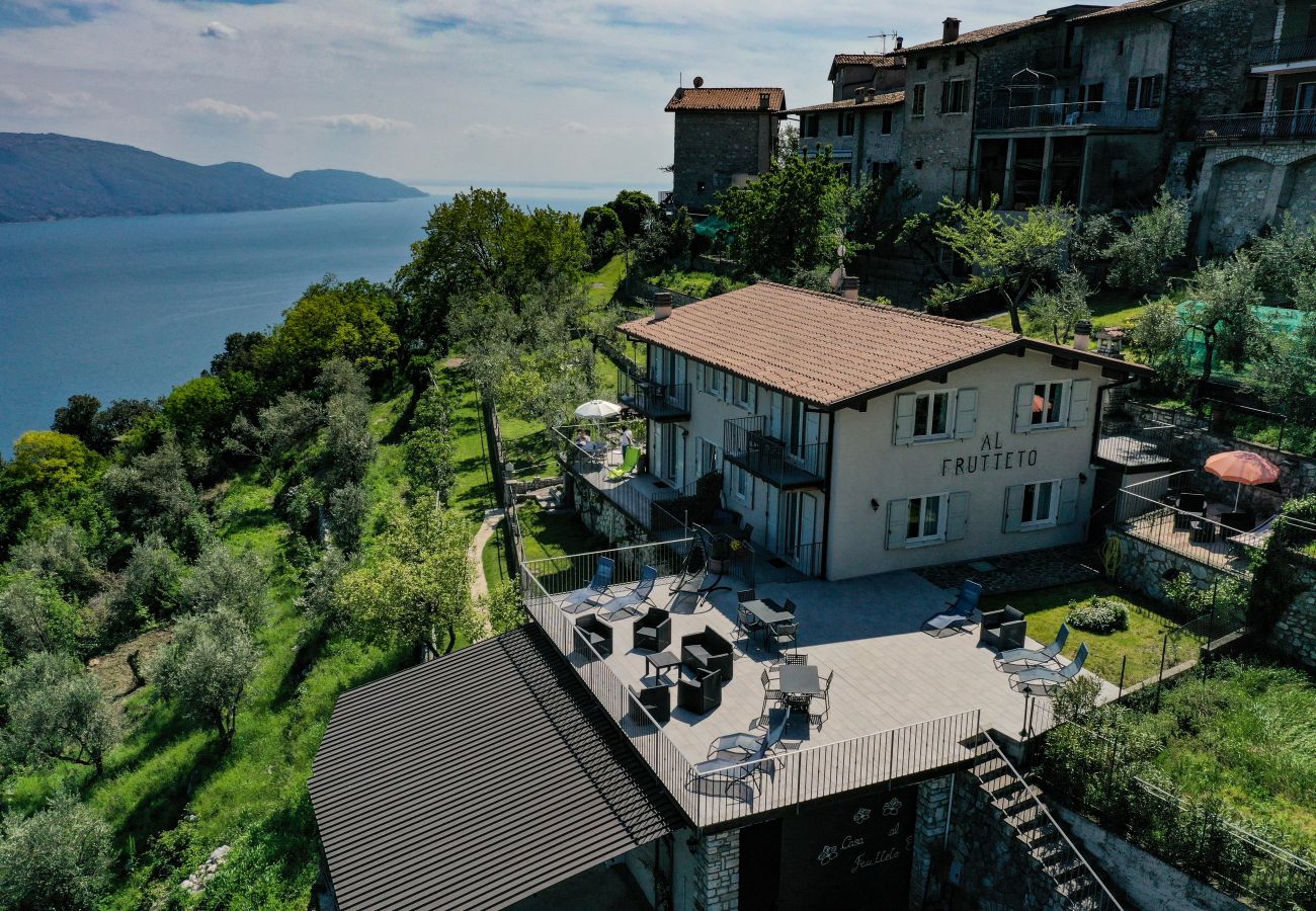 Apartament w Tignale - Albicocca: vista lago, natura e relax