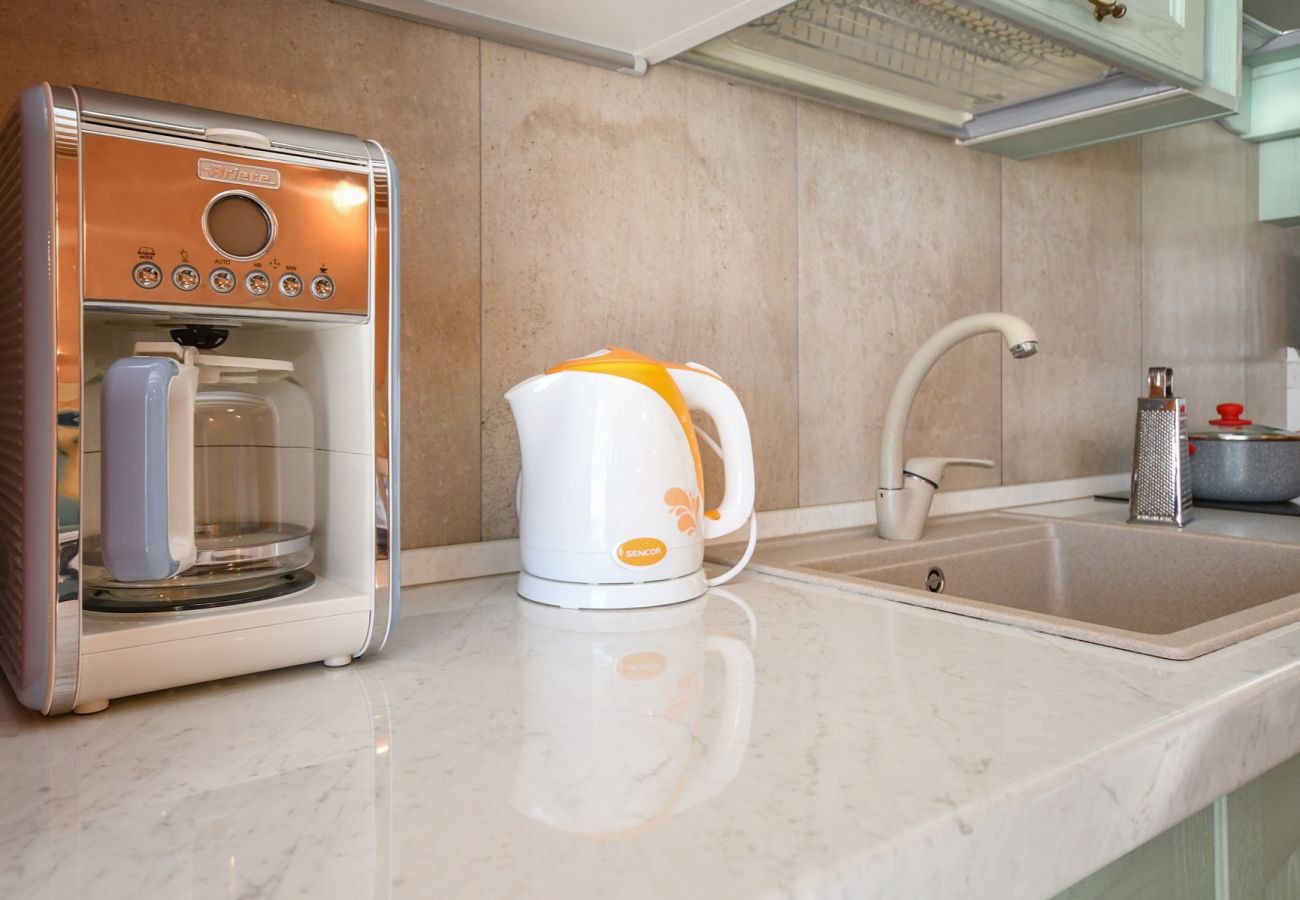 Apartament w Tignale - Conte, con grande balcone vista lago