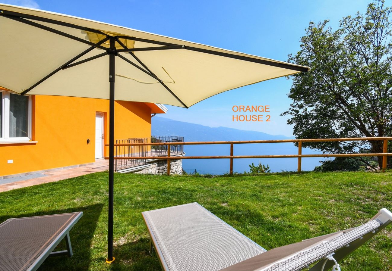 Apartament w Tignale - Orange House con meravigliosa vista lago