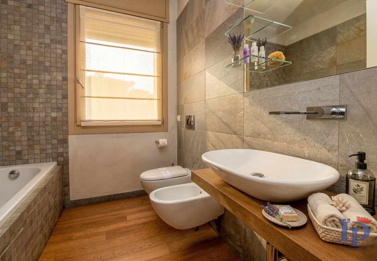 Apartament w Desenzano del Garda - Desenzanoloft Oscar Luxury Suite