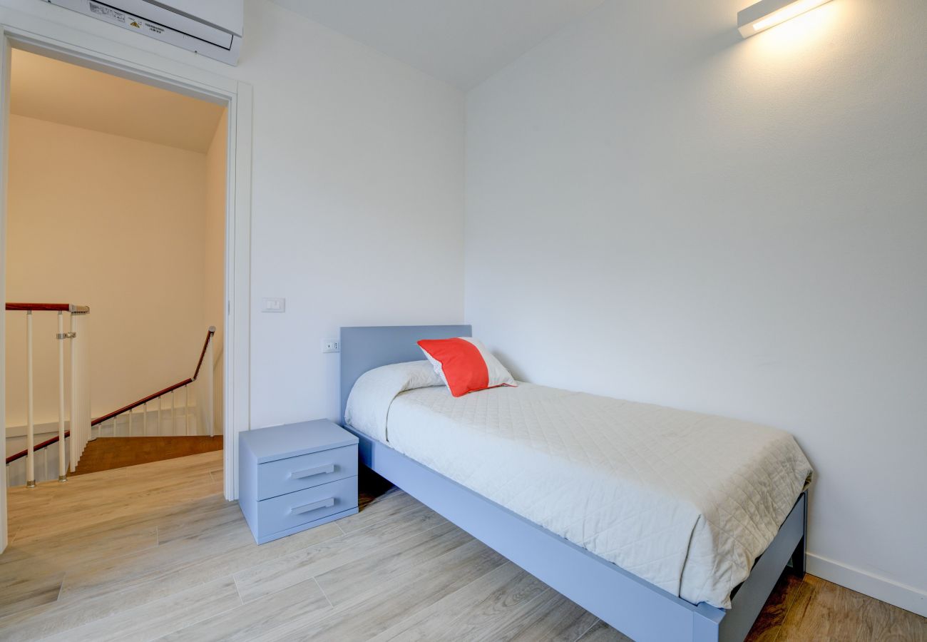 Apartament w Toscolano-Maderno - Maison Bellini: a due passi dal lago con piscina