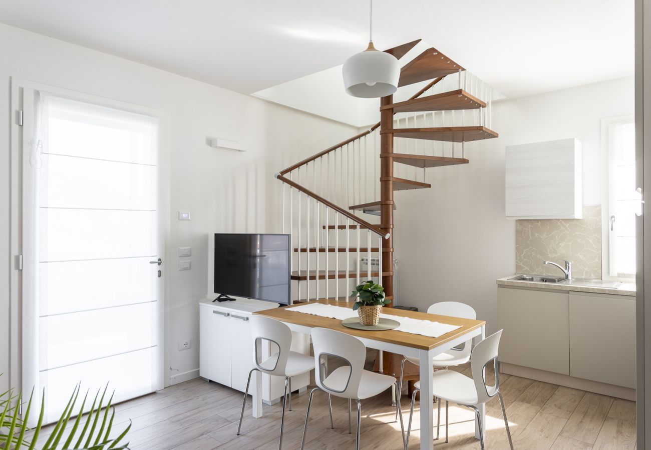 Apartament w Toscolano-Maderno - Maison Bellini 4 con piscina e a due passi dal lago