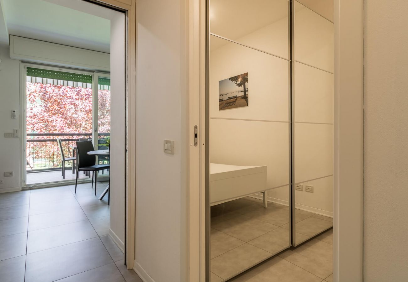 Apartament w Manerba del Garda - Il Professore: appartamento fronte lago