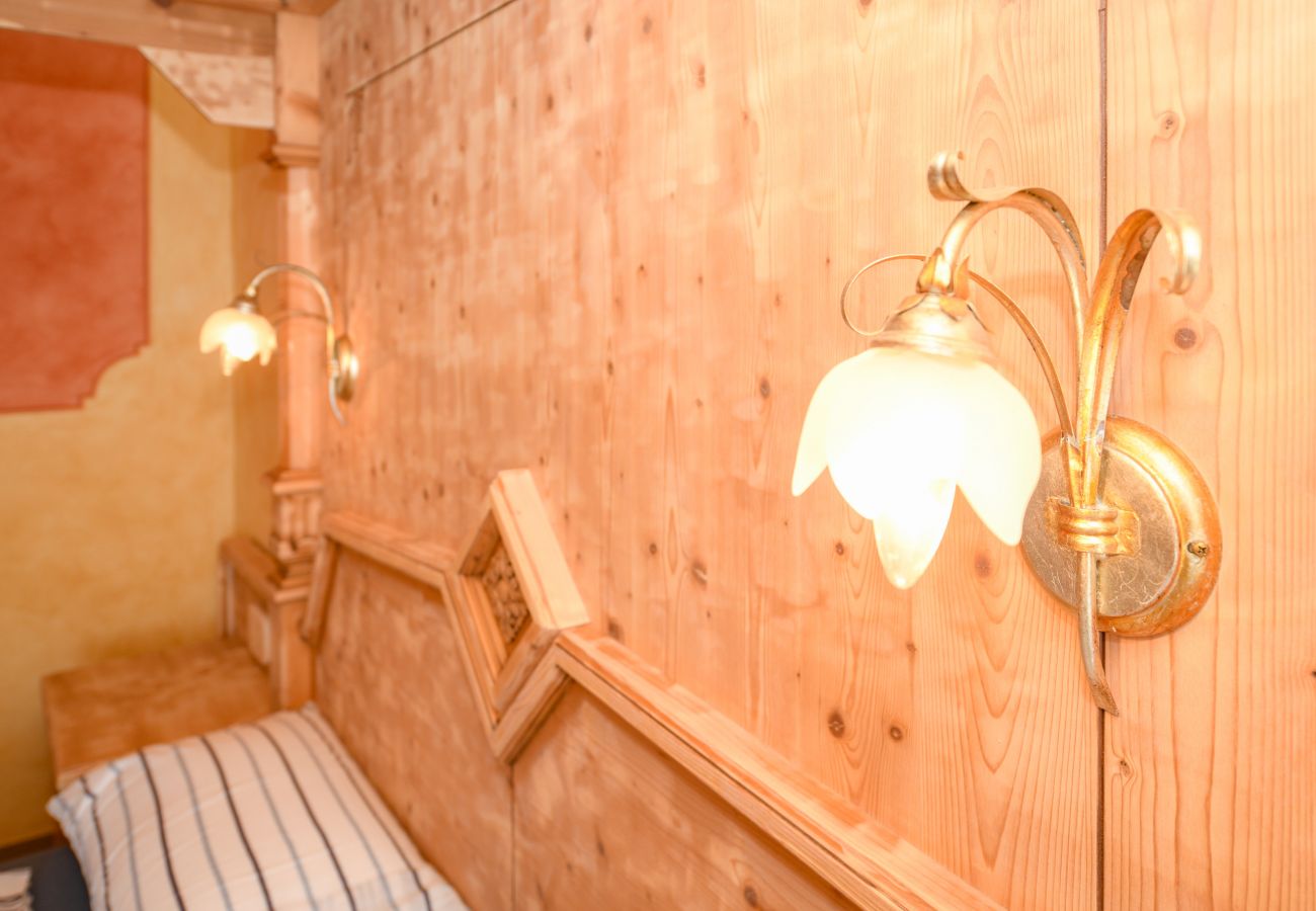 Apartament w Tignale - Appartamento Regina con vista lago e sauna privata