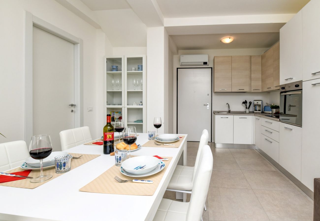 Apartament w Manerba del Garda - Villa Meri Lake by Garda FeWo