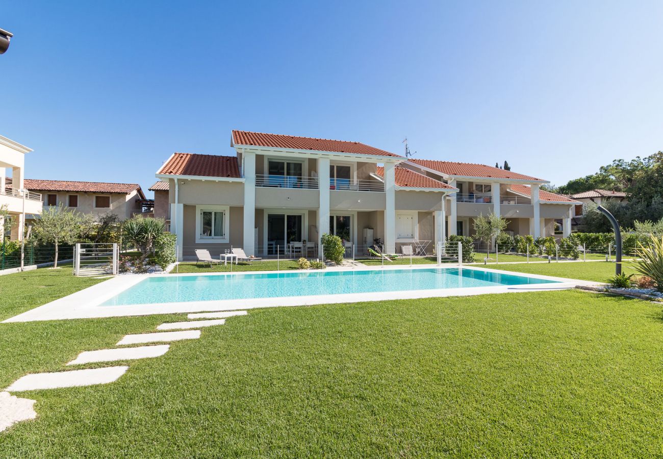Apartament w Manerba del Garda - Villa Meri Lake by Garda FeWo