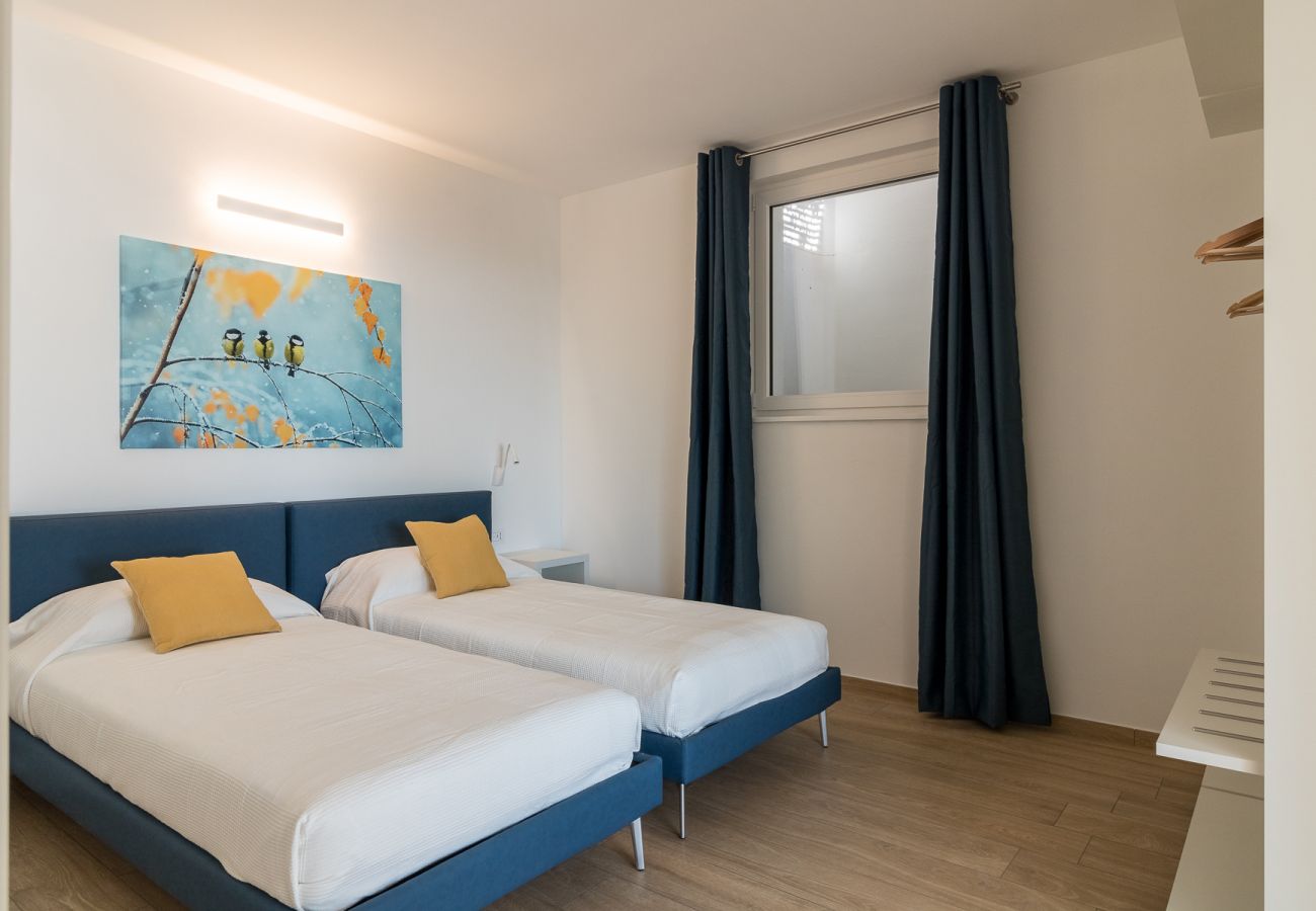 Apartament w Tignale - Orange House Relax con Jacuzzi