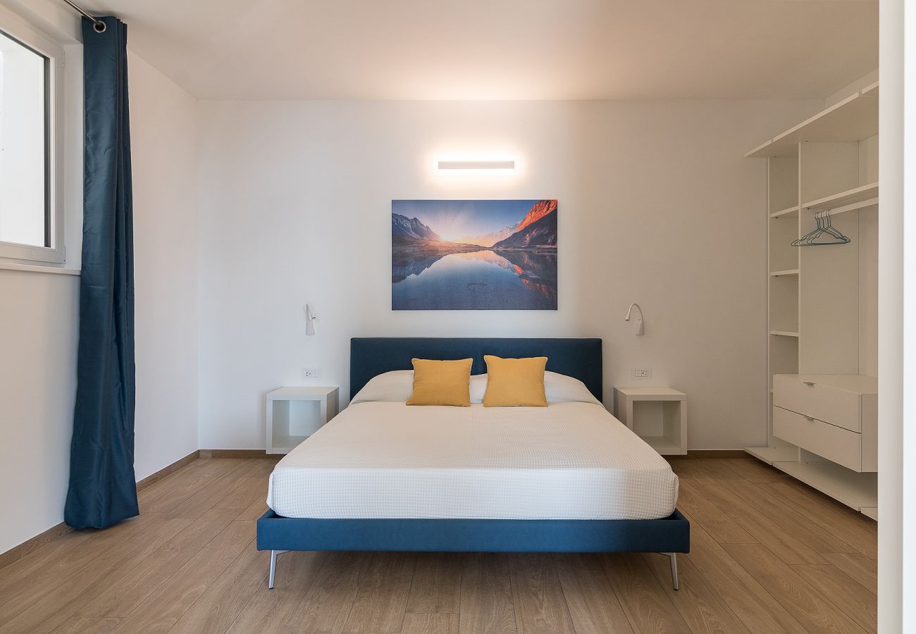 Apartament w Tignale - Orange House Relax con Jacuzzi