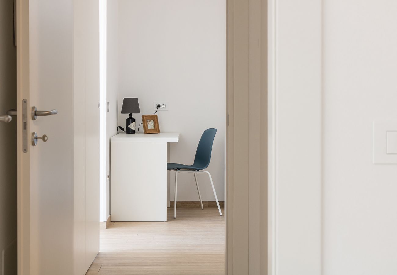 Apartament w Tignale - Orange House Relax con Jacuzzi