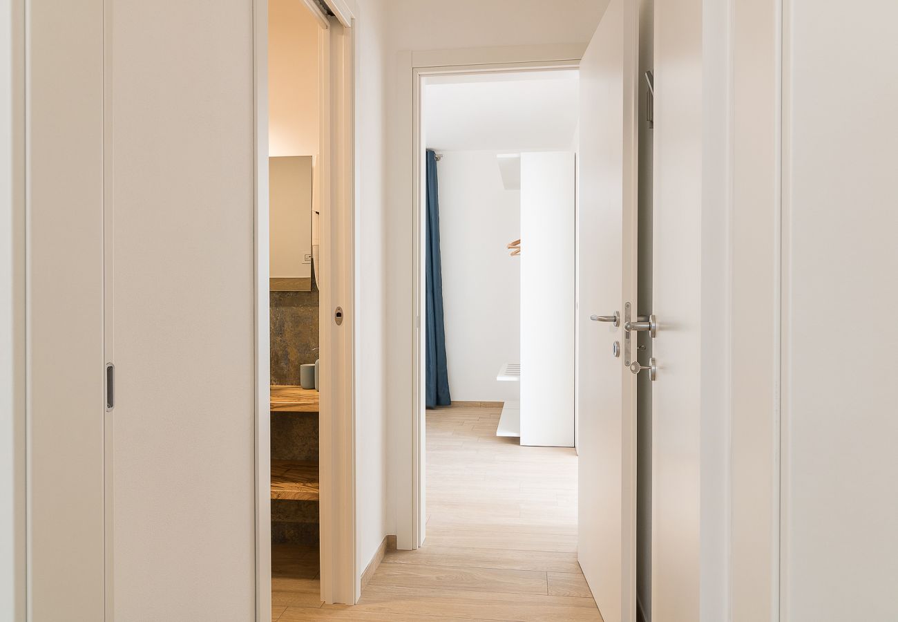 Apartament w Tignale - Orange House Relax con Jacuzzi