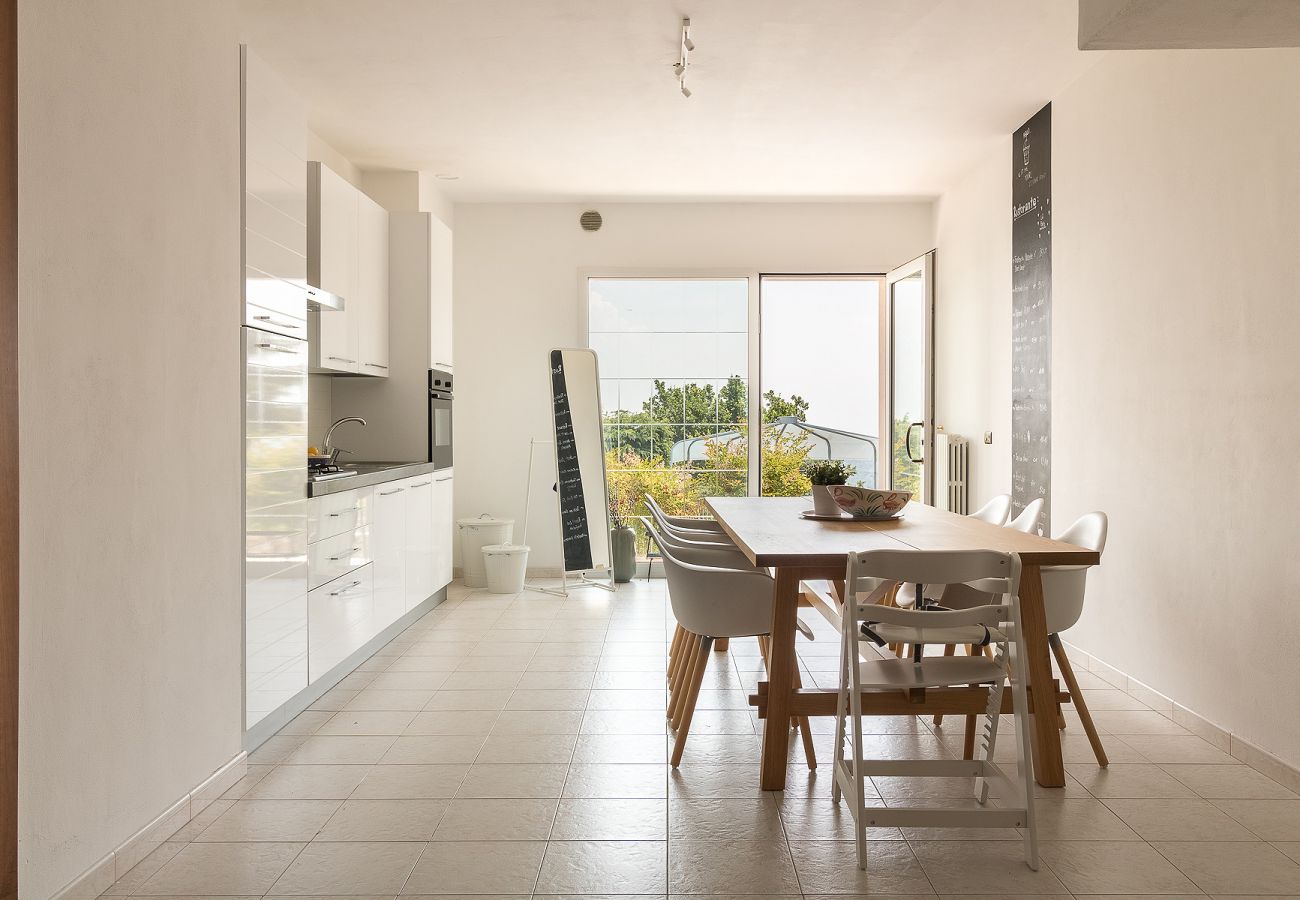 Willa w Villanuova sul Clisi - Villa Montagne e Lago con vista spettacolare e piscina privata