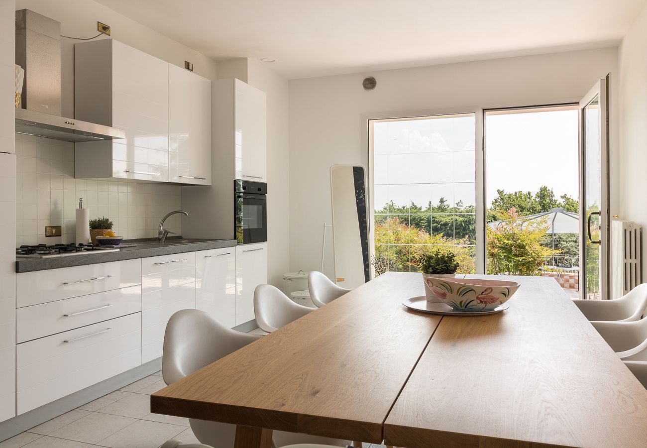 Willa w Villanuova sul Clisi - Villa Montagne e Lago con vista spettacolare e piscina privata