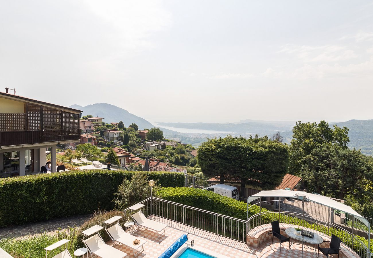 Willa w Villanuova sul Clisi - Villa Montagne e Lago con vista spettacolare e piscina privata