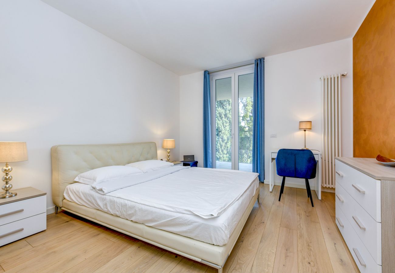 Apartament w Gardone Riviera - Appartamento Diamante con vista lago e piscina