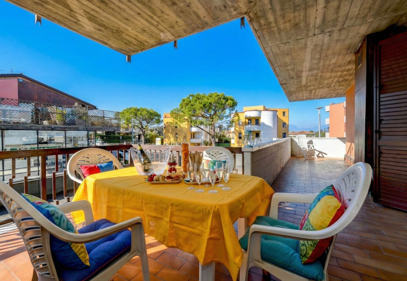 Apartament w Peschiera del Garda - Desenzanoloft Lighthouse Apartment