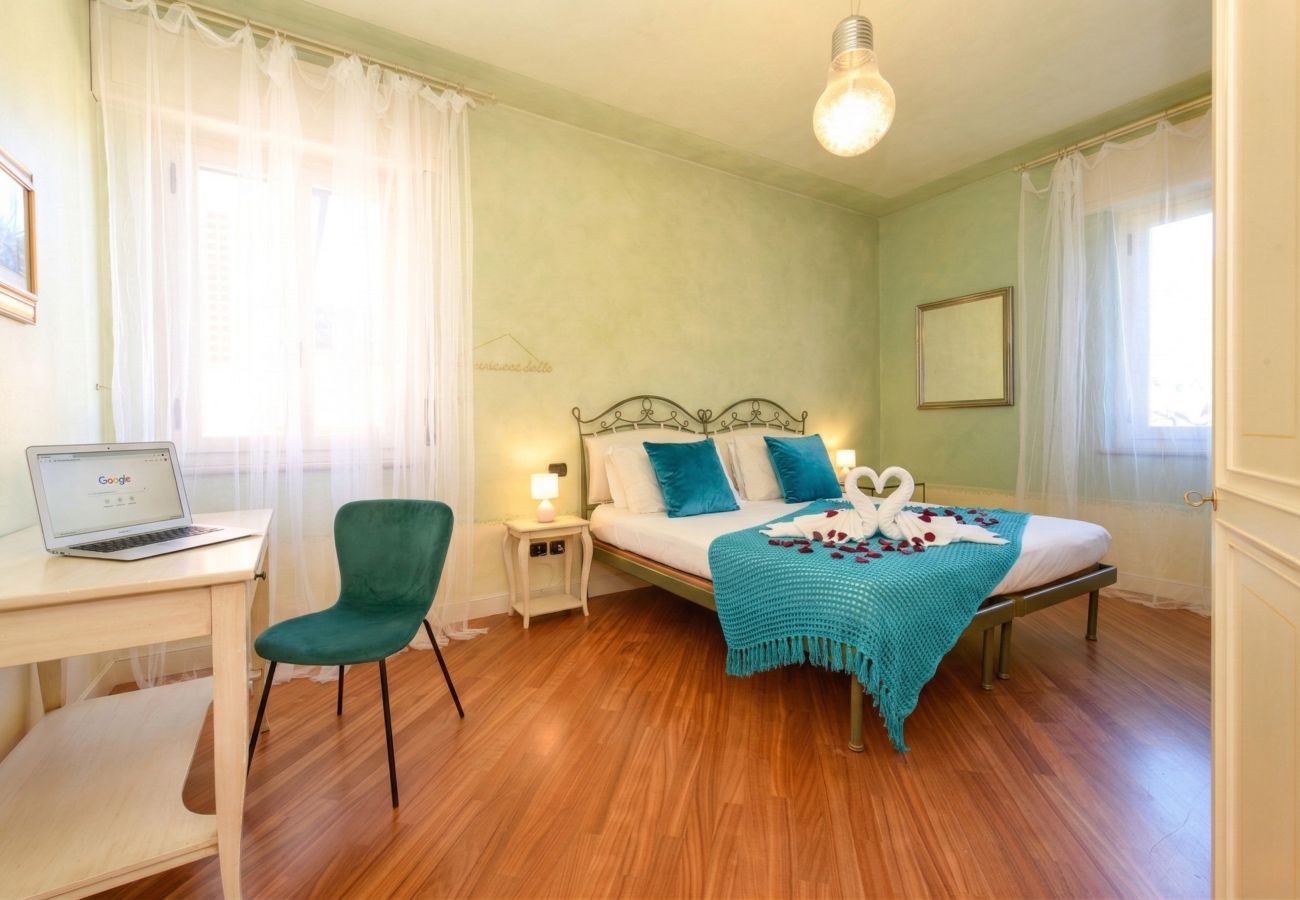 Willa w Desenzano del Garda - Desenzanoloft Villa Bugatti Wolnostojąca willa, prywatny basen