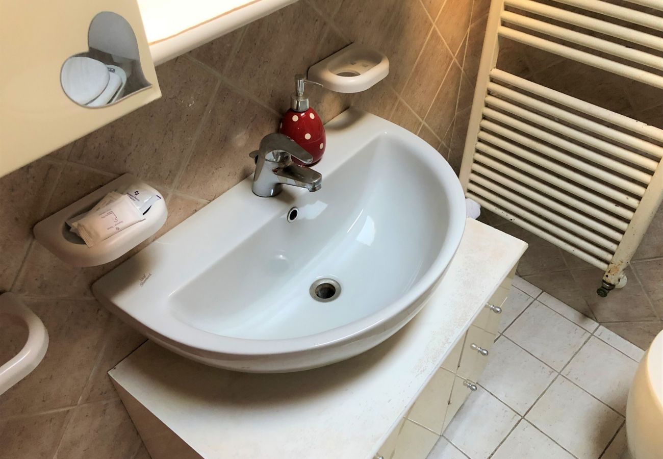 Apartament w Desenzano del Garda - Desenzanoloft La Baita CIN IT017067B4TKZQNWTZ