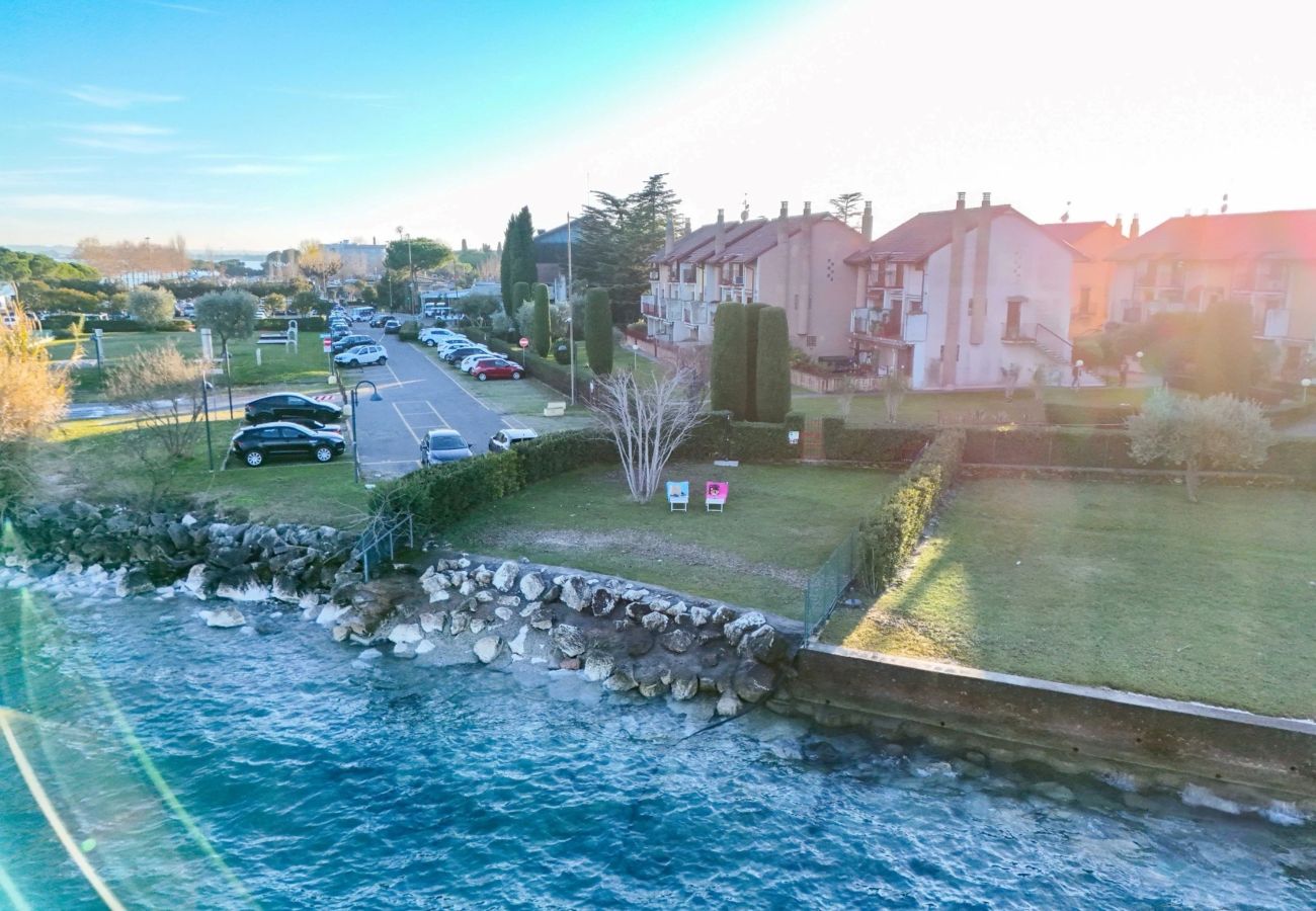 Apartament w Sirmione - DesenzanoLoft Eden amb vista al llac i platja privada