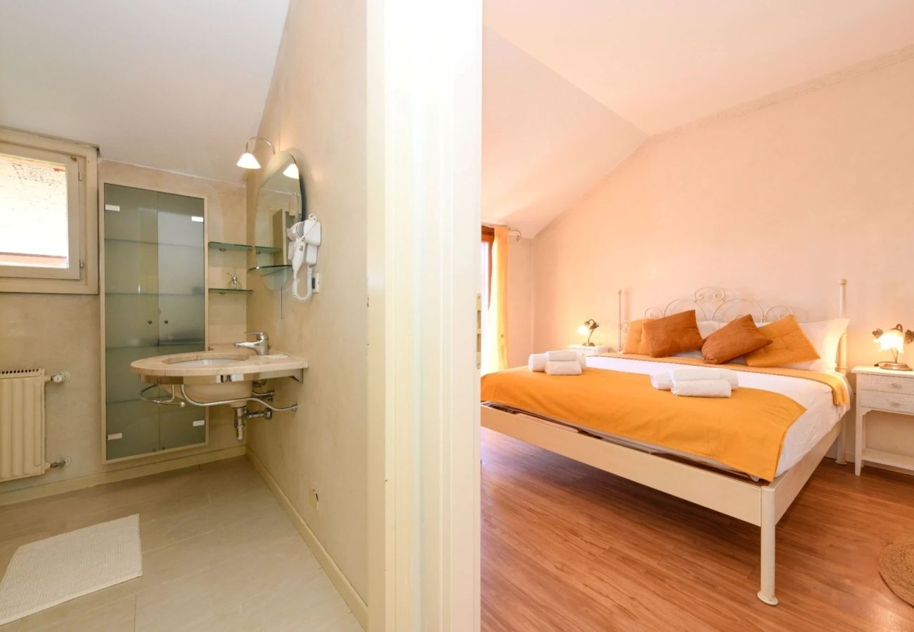 Apartament w Sirmione - DesenzanoLoft Eden amb vista al llac i platja privada