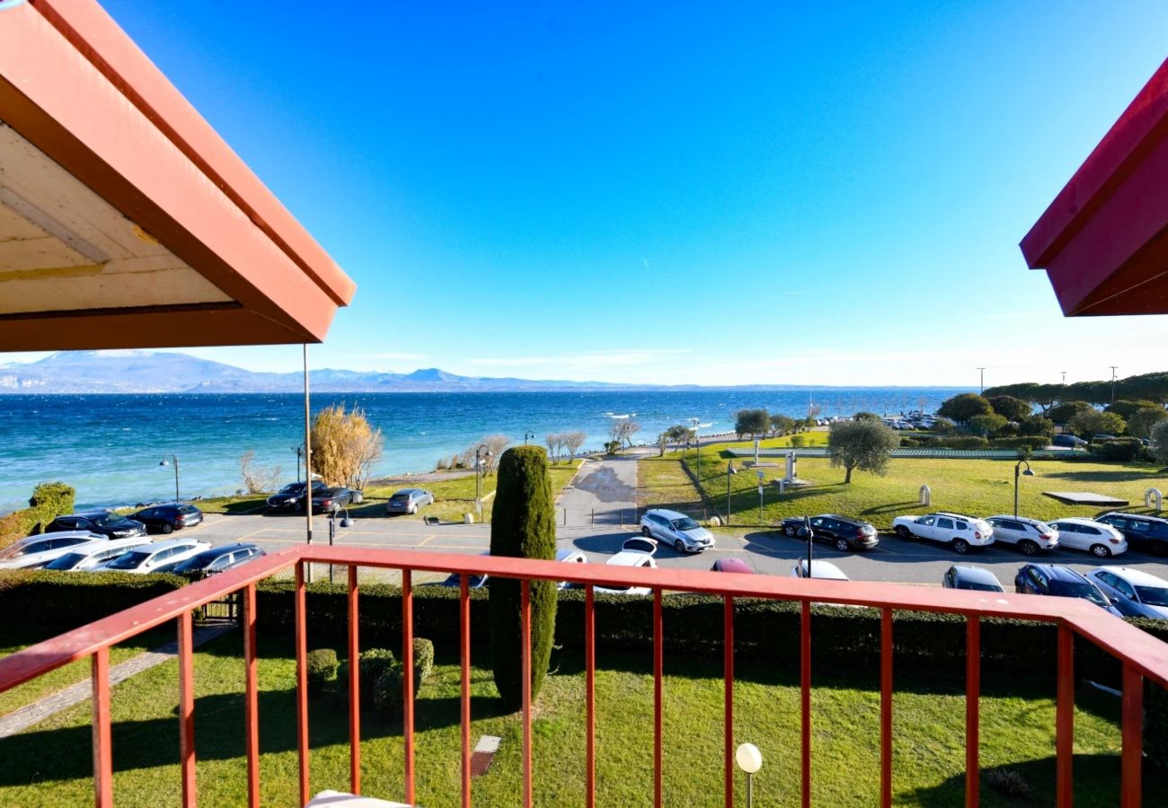 Apartament w Sirmione - DesenzanoLoft Eden amb vista al llac i platja privada