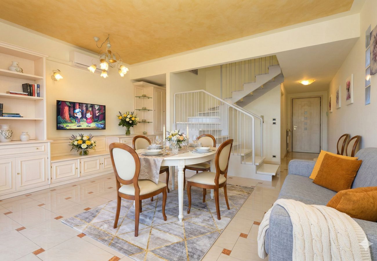 Apartament w Sirmione - DesenzanoLoft Eden amb vista al llac i platja privada