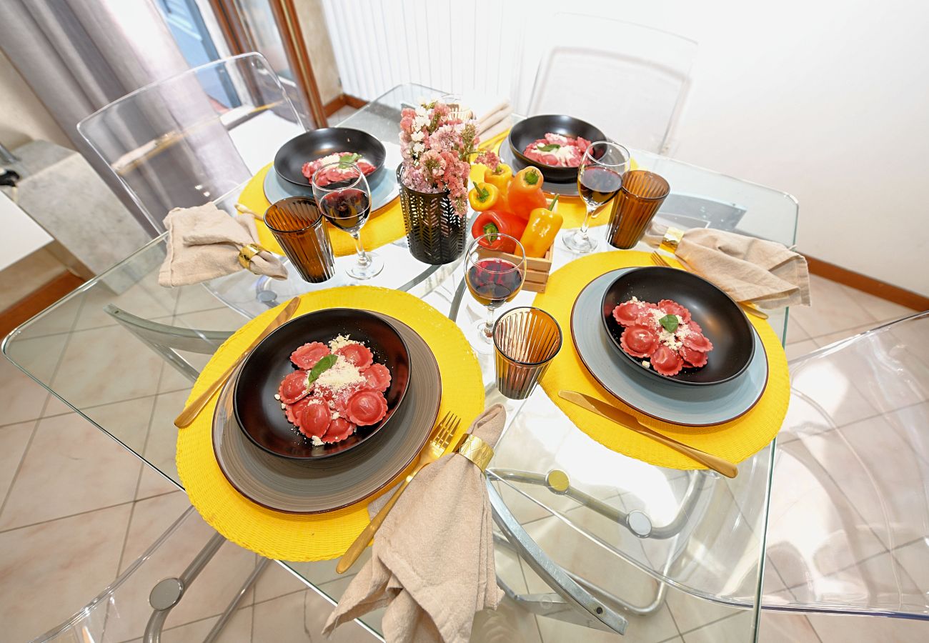 Apartament w Desenzano del Garda - DesenzanoLoft Le Petit Bijou – Odnowa 2025 – Centrum